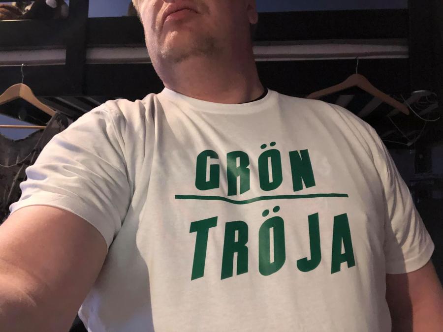t-shirt_gron-troja_2020-05-27.jpeg.jpg